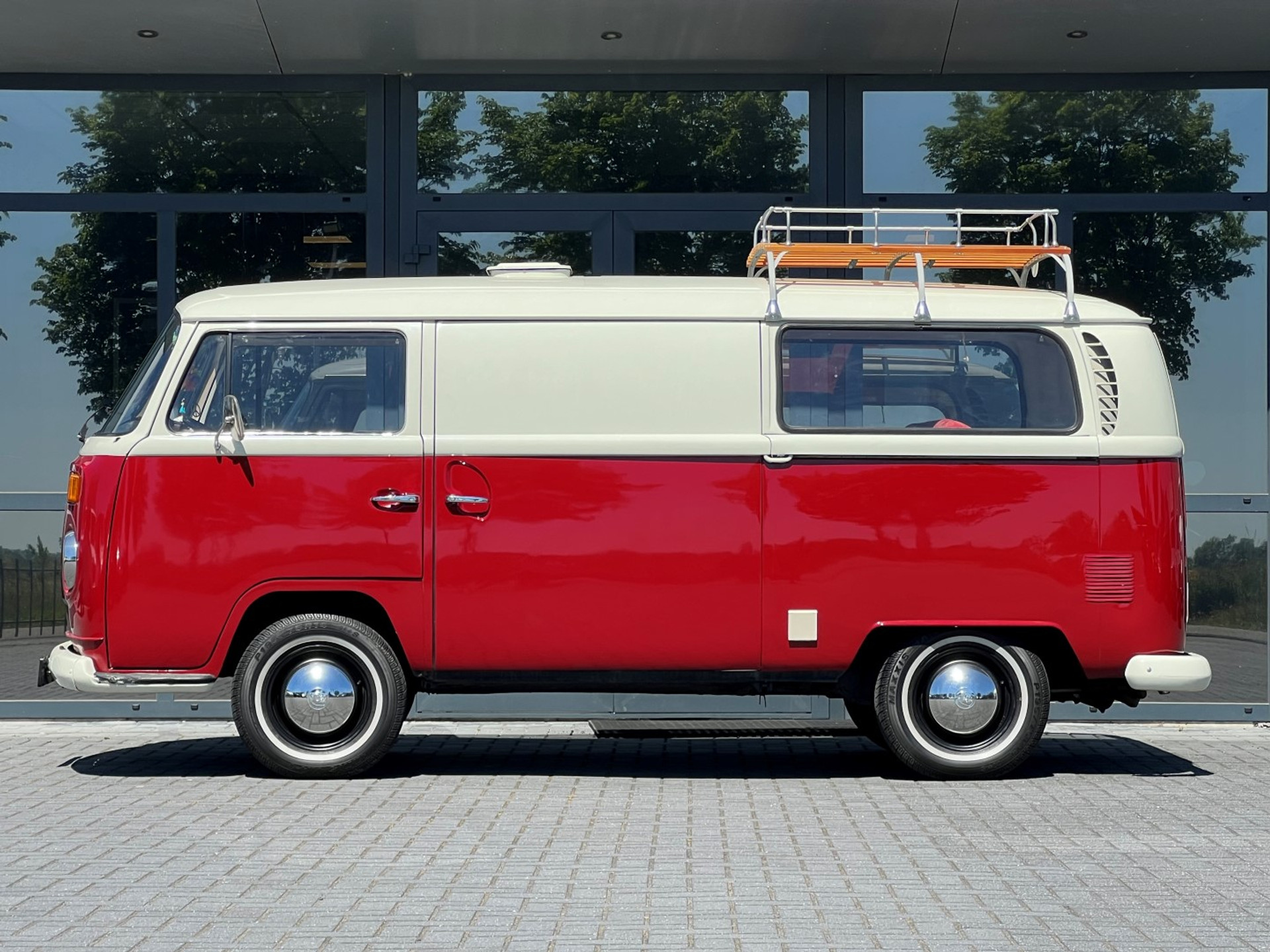 Volkswagen--T2 | 2 schuifdeuren ! | 1584 CC 35 KW benzine-Auto Jonkman Berlikum