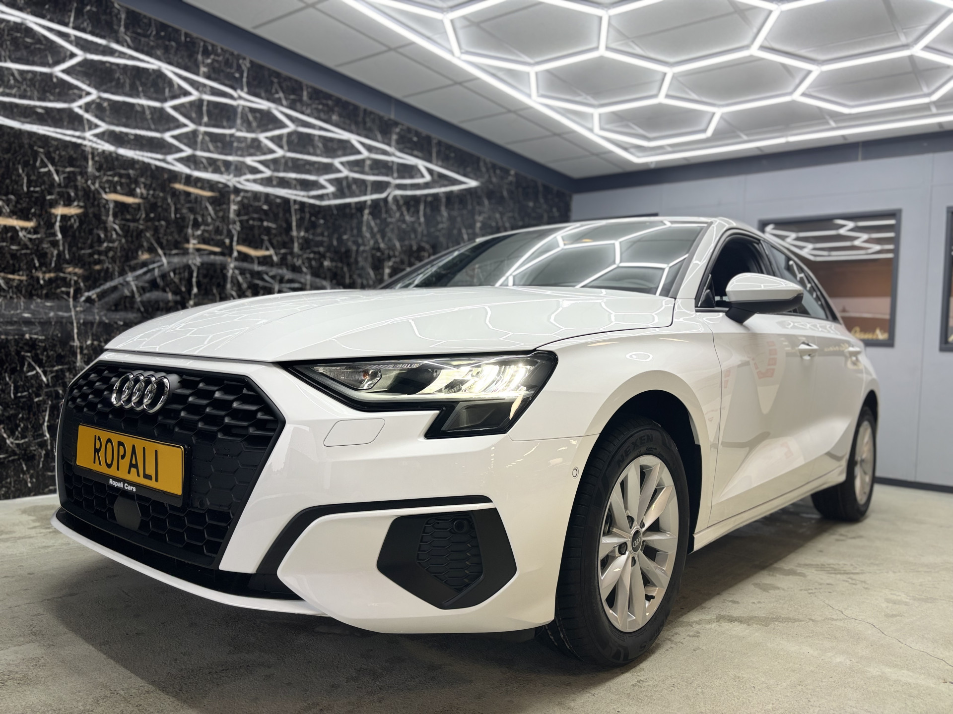 Audi-A3-Sportback 30 TFSI Business edition-ropalicars.nl
