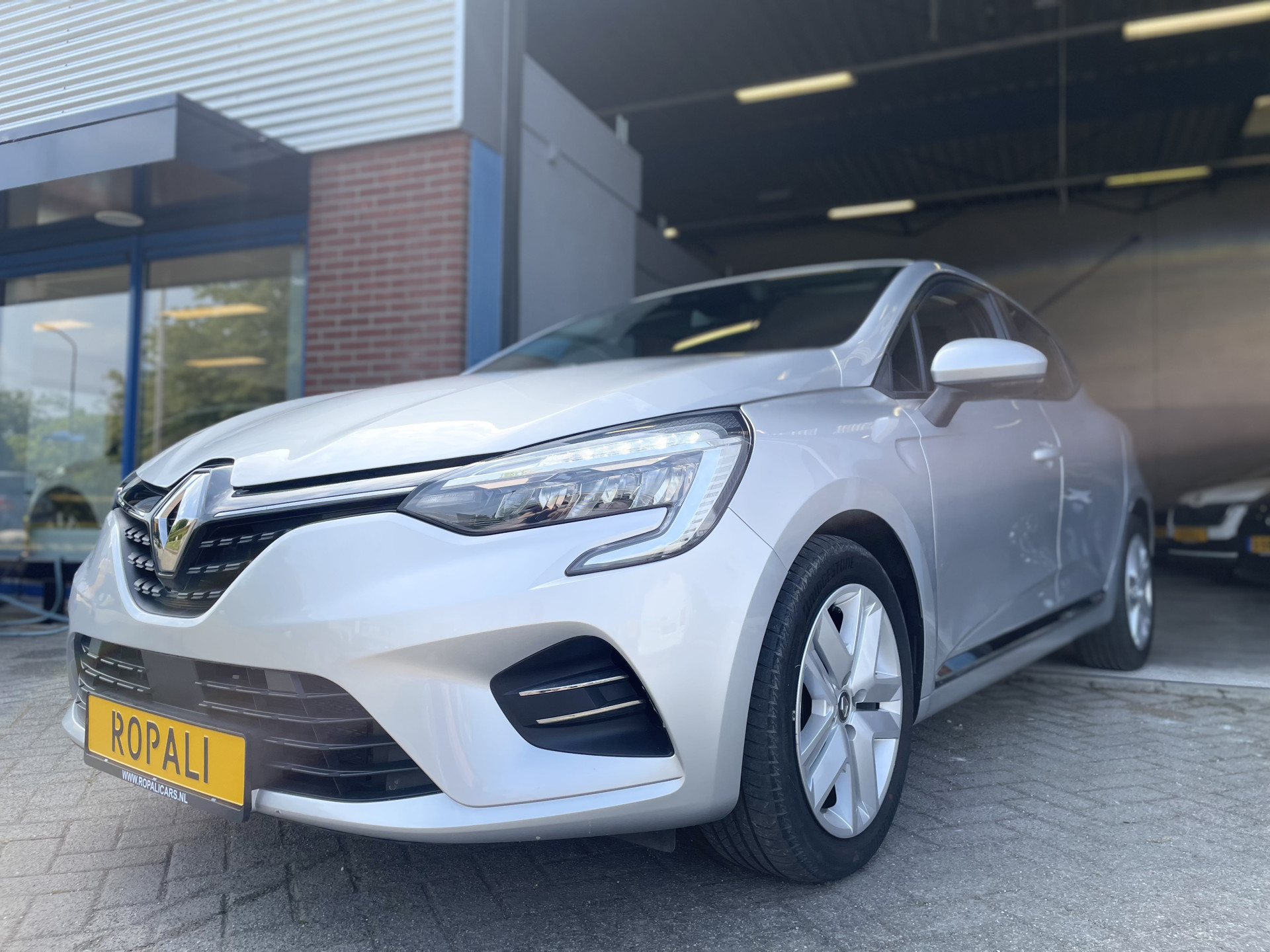 Renault-Clio-1.6 E-Tech Hybrid 140 Intens-ropalicars.nl